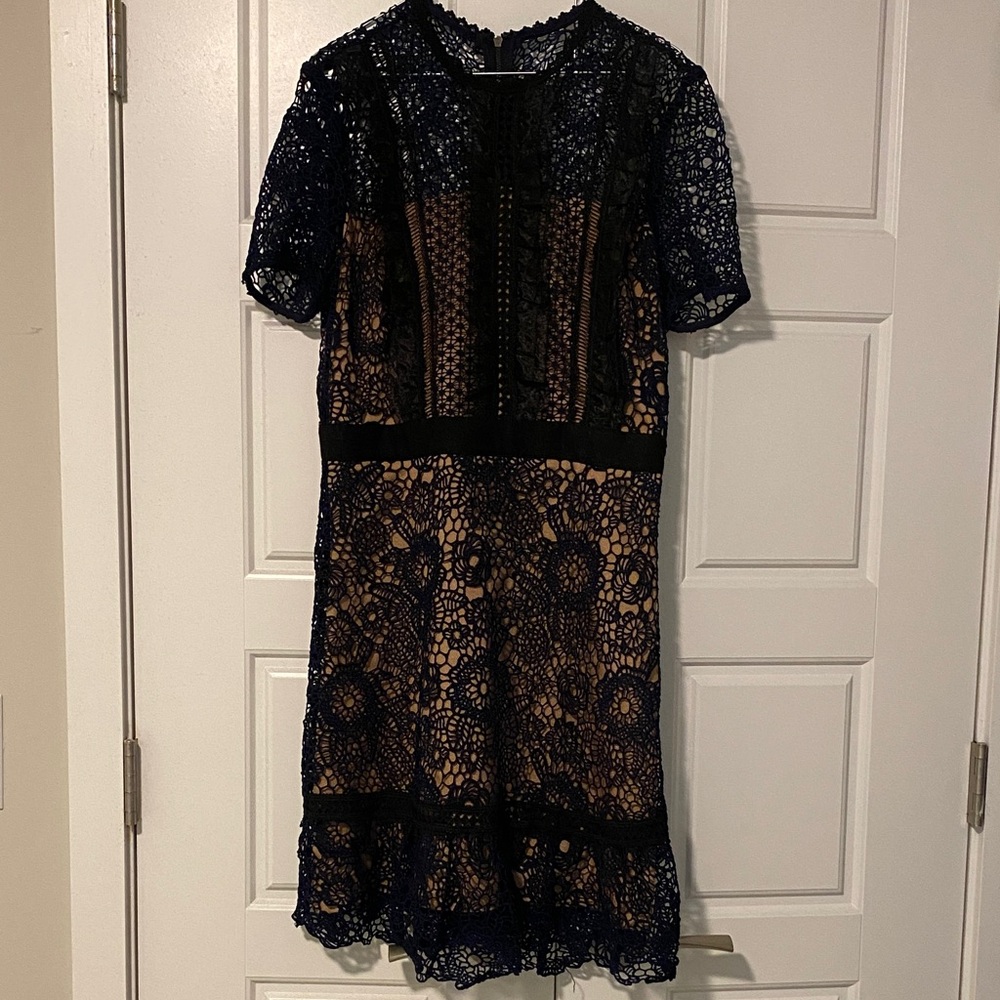 Chic Black Lace Midi Dress